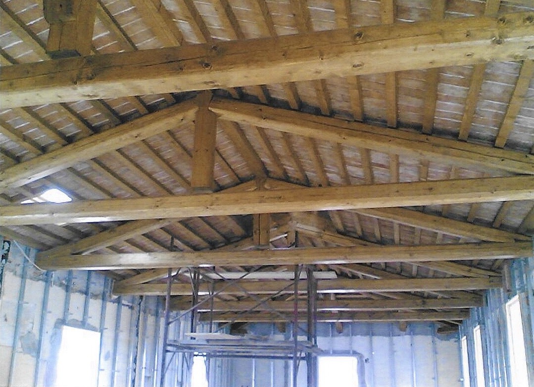 Tetto in legno realizzato da Papaj