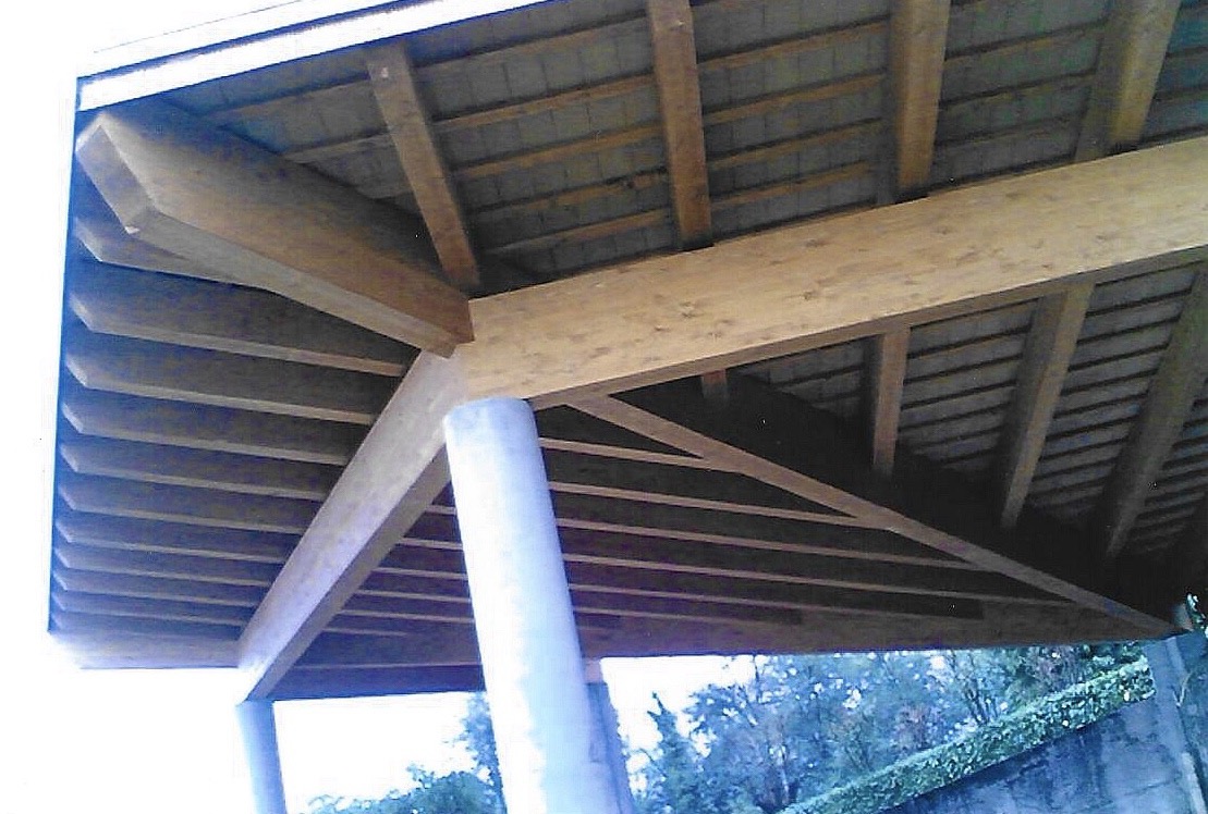 Tetto in legno realizzato da Papaj